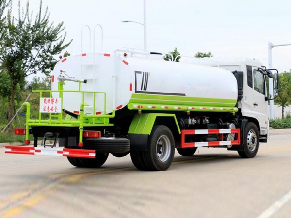 國六15方東風天錦灑水(shuǐ)車(chē)