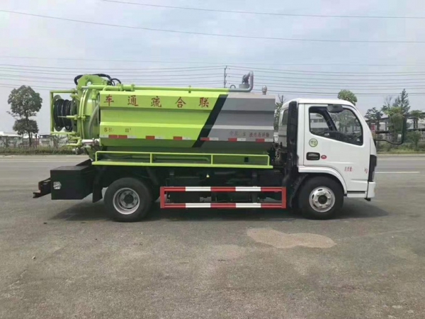 東風國六多(duō)利卡D6清洗車(chē)